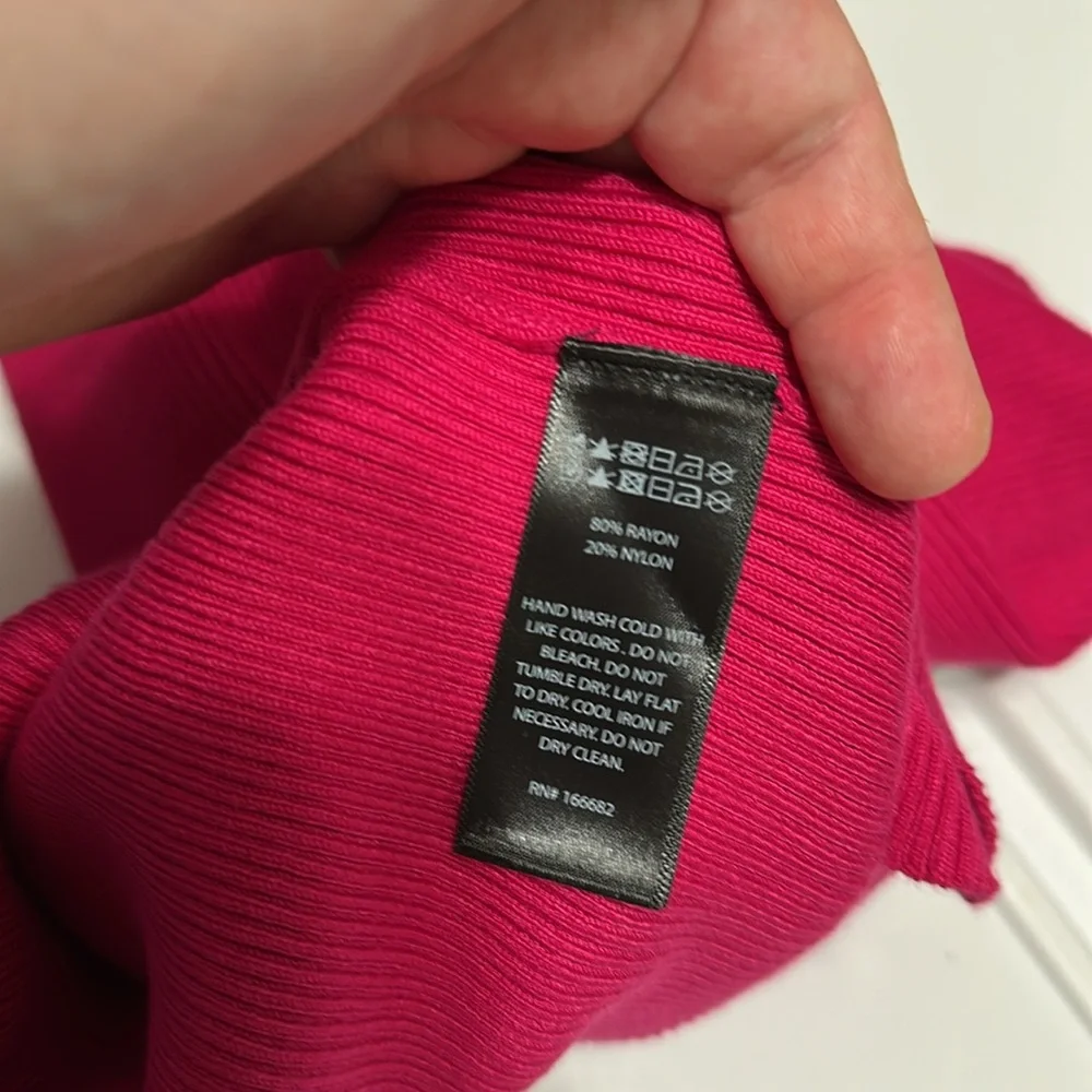 HOUSE OF HARLOW 1960 Pink Ribbed Sleeveless Dress - Picture 5 of 5